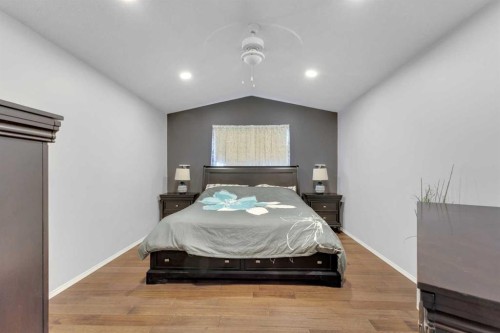 5508 49 Avenue, Alix, AB - Indoor Photo Showing Bedroom