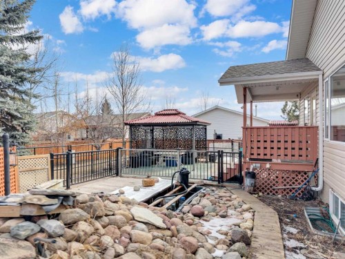 5508 49 Avenue, Alix, AB - Outdoor With Deck Patio Veranda