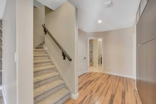 176 Ingle Close, Red Deer, AB - Indoor Photo Showing Other Room