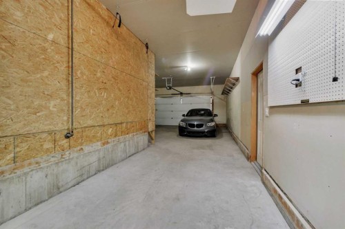 176 Ingle Close, Red Deer, AB - Indoor Photo Showing Garage