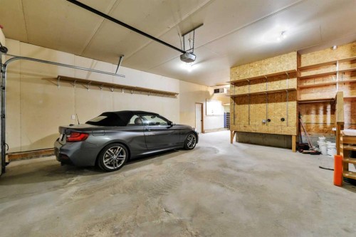 176 Ingle Close, Red Deer, AB - Indoor Photo Showing Garage