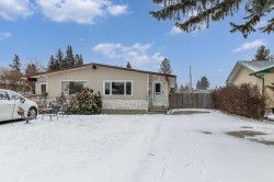 5629 56 Ave Lacombe, AB T4L 1L9
