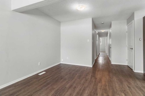 5629 56 Ave, Lacombe, AB - Indoor Photo Showing Other Room