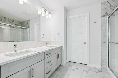 86 Keystone Creek Terrace Ne, Calgary, AB - Indoor Photo Showing Bathroom