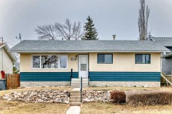 5416 55 Street Ponoka, AB T4J 1L8
