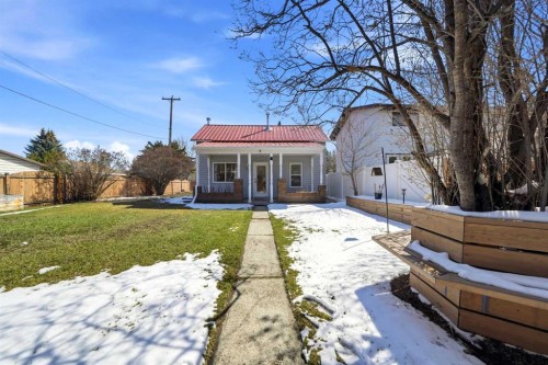 5019 58 Street  Lacombe, AB T4L 1K7