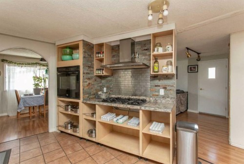 18 Hearthstone Drive, Lacombe, AB - Indoor