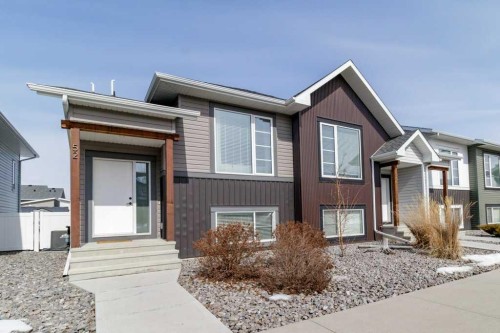 52 Evergreen Way  Red Deer, AB T4P 3E5