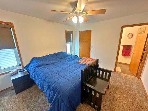 2 Dalton Close, Red Deer, AB - Indoor Photo Showing Bedroom