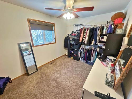 2 Dalton Close, Red Deer, AB - Indoor