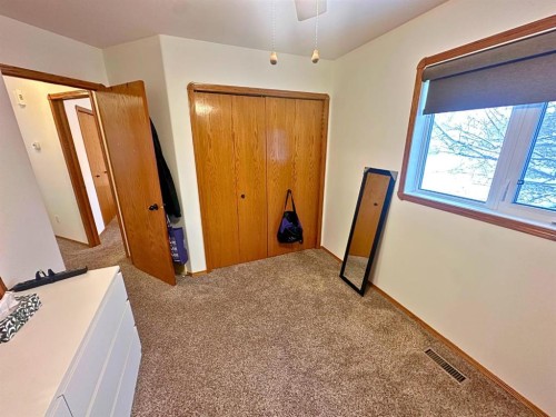 2 Dalton Close, Red Deer, AB - Indoor Photo Showing Other Room