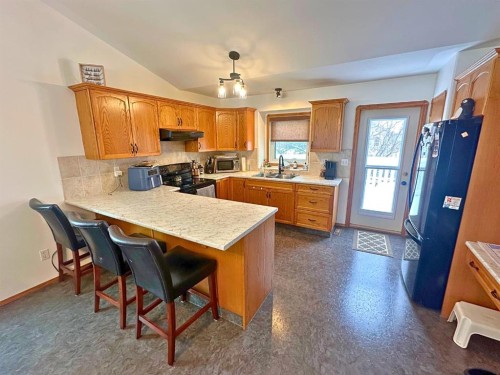 2 Dalton Close, Red Deer, AB - Indoor Photo Showing Kitchen With Double Sink