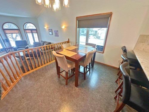 2 Dalton Close, Red Deer, AB - Indoor Photo Showing Dining Room