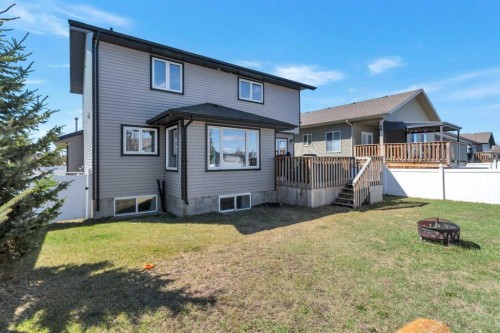 17 Coachill Street, Blackfalds, AB - Outdoor