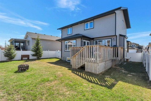 17 Coachill Street, Blackfalds, AB - Outdoor