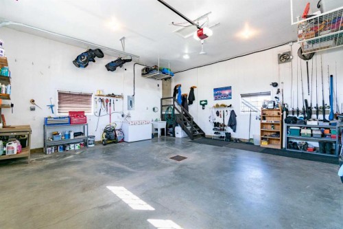 5404 49A Avenue, Alix, AB - Indoor Photo Showing Garage