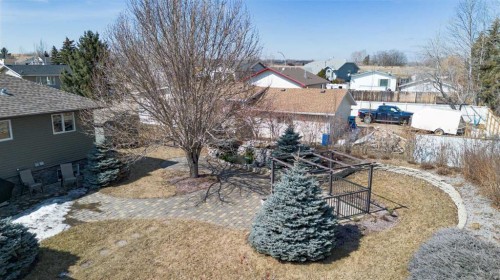 5404 49A Avenue, Alix, AB - Outdoor