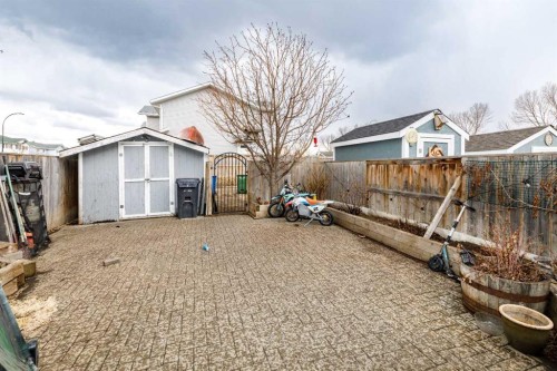 27 Kovac, Red Deer, AB - Outdoor