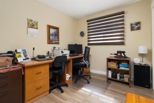 4410 75 Street, Camrose, AB - Indoor Photo Showing Office