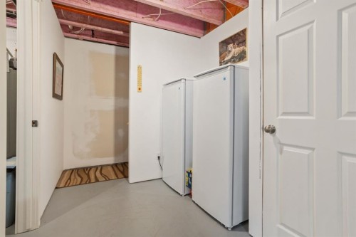4410 75 Street, Camrose, AB - Indoor Photo Showing Other Room