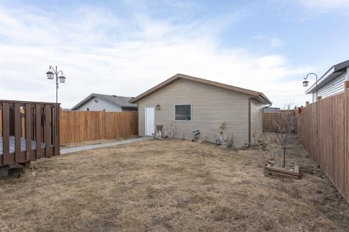 178 Truant Crescent, Red Deer, AB - Outdoor