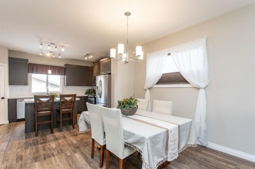 178 Truant Crescent, Red Deer, AB - Indoor Photo Showing Dining Room