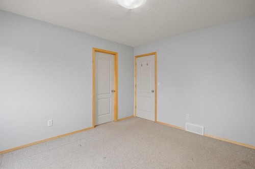 1 Ivey Close, Red Deer, AB - Indoor Photo Showing Other Room