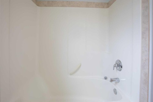 1 Ivey Close, Red Deer, AB - Indoor Photo Showing Bathroom