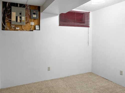 6609 Enevold Drive, Camrose, AB - Indoor Photo Showing Other Room
