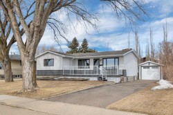 5432 46 Avenue Lacombe, AB T4L 1N1