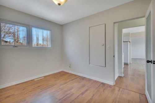 5432 46 Avenue, Lacombe, AB - Indoor Photo Showing Other Room