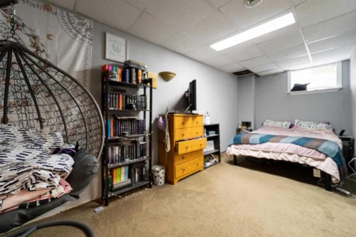 4925 49 Street, Killam, AB - Indoor Photo Showing Bedroom