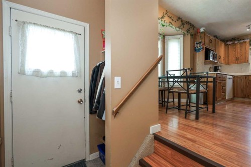 56 Elder Street, Red Deer, AB - Indoor