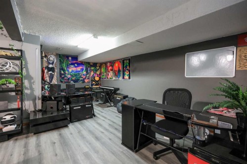 56 Elder Street, Red Deer, AB - Indoor