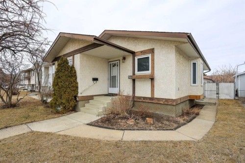 56 Elder Street, Red Deer, AB - Outdoor
