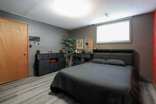 56 Elder Street, Red Deer, AB - Indoor Photo Showing Bedroom