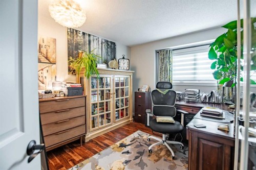 14 Eldridge Crescent, Red Deer, AB - Indoor Photo Showing Office