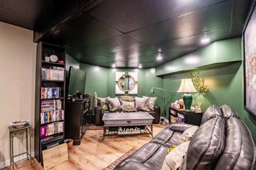 14 Eldridge Crescent, Red Deer, AB - Indoor Photo Showing Other Room