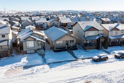 63 Vickers Close, Red Deer, AB - Outdoor