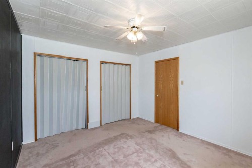 4108 49A Avenue, Innisfail, AB - Indoor Photo Showing Other Room