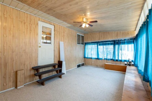 4108 49A Avenue, Innisfail, AB - Indoor