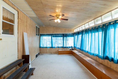 4108 49A Avenue, Innisfail, AB - Indoor Photo Showing Other Room