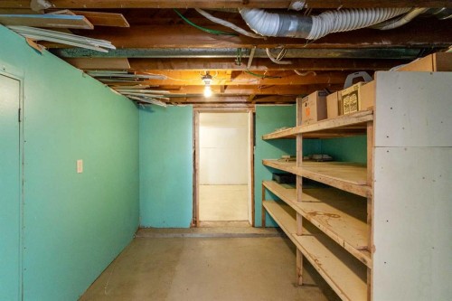 4108 49A Avenue, Innisfail, AB - Indoor Photo Showing Basement