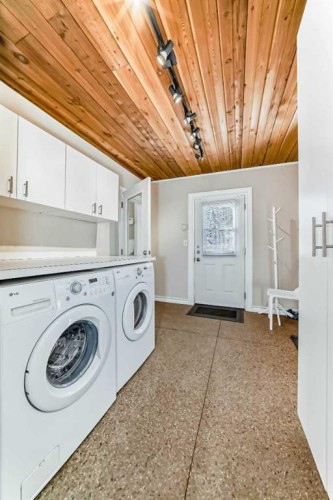157 Grand Avenue, Norglenwold, AB - Indoor Photo Showing Laundry Room