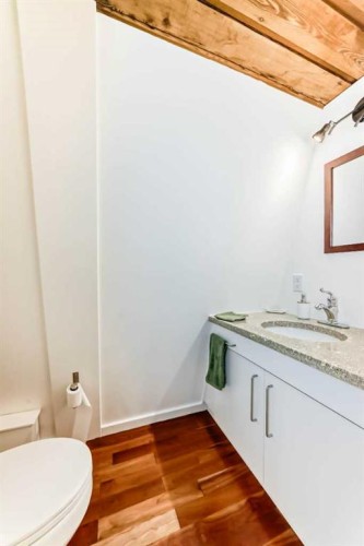 157 Grand Avenue, Norglenwold, AB - Indoor Photo Showing Bathroom