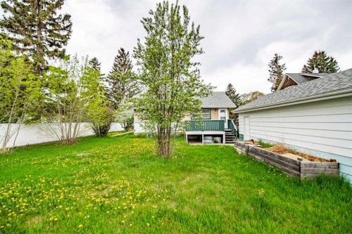 3505 45 Avenue, Red Deer, AB - Outdoor