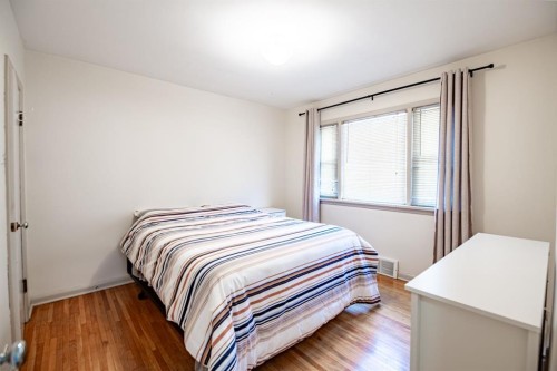3505 45 Avenue, Red Deer, AB - Indoor Photo Showing Bedroom