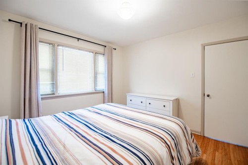 3505 45 Avenue, Red Deer, AB - Indoor Photo Showing Bedroom