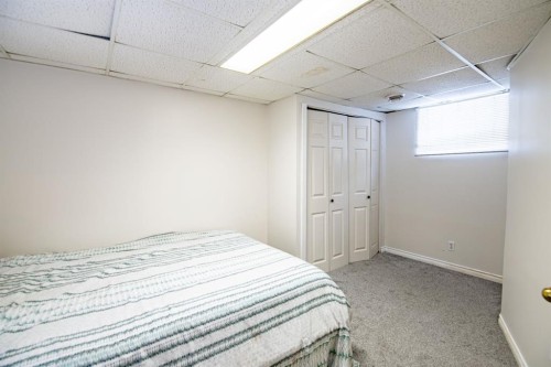 3505 45 Avenue, Red Deer, AB - Indoor Photo Showing Bedroom