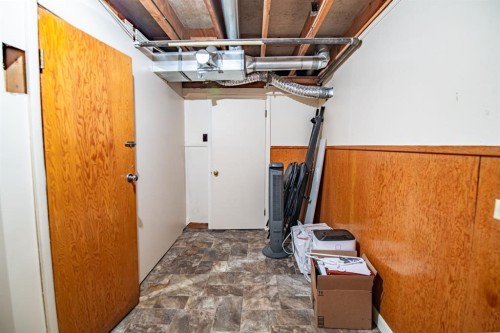 3505 45 Avenue, Red Deer, AB - Indoor